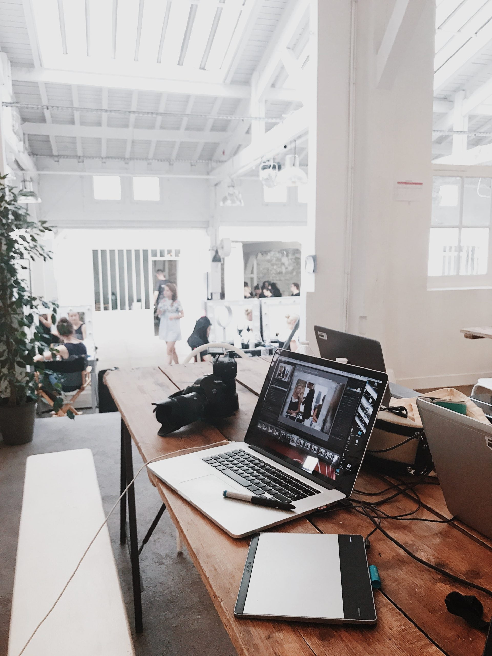 occasion_motoren_office-scaled.jpg
